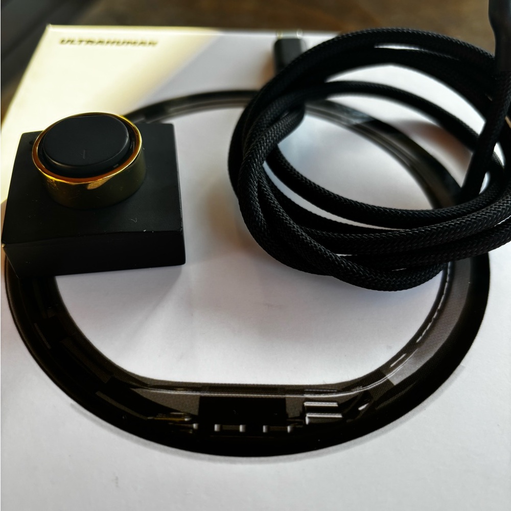 ultrahuman air size 7 gold wearable smart ring